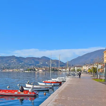 Amazing In Puegnago Sul Garda Дом отдыха